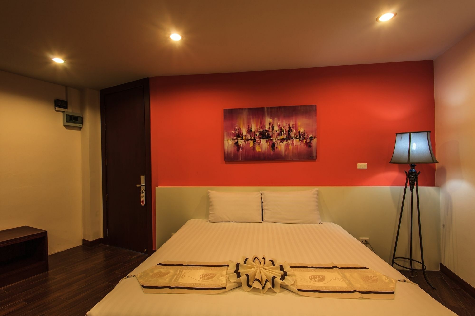 Paksaa Boutique Hotel Patong Eksteriør bilde