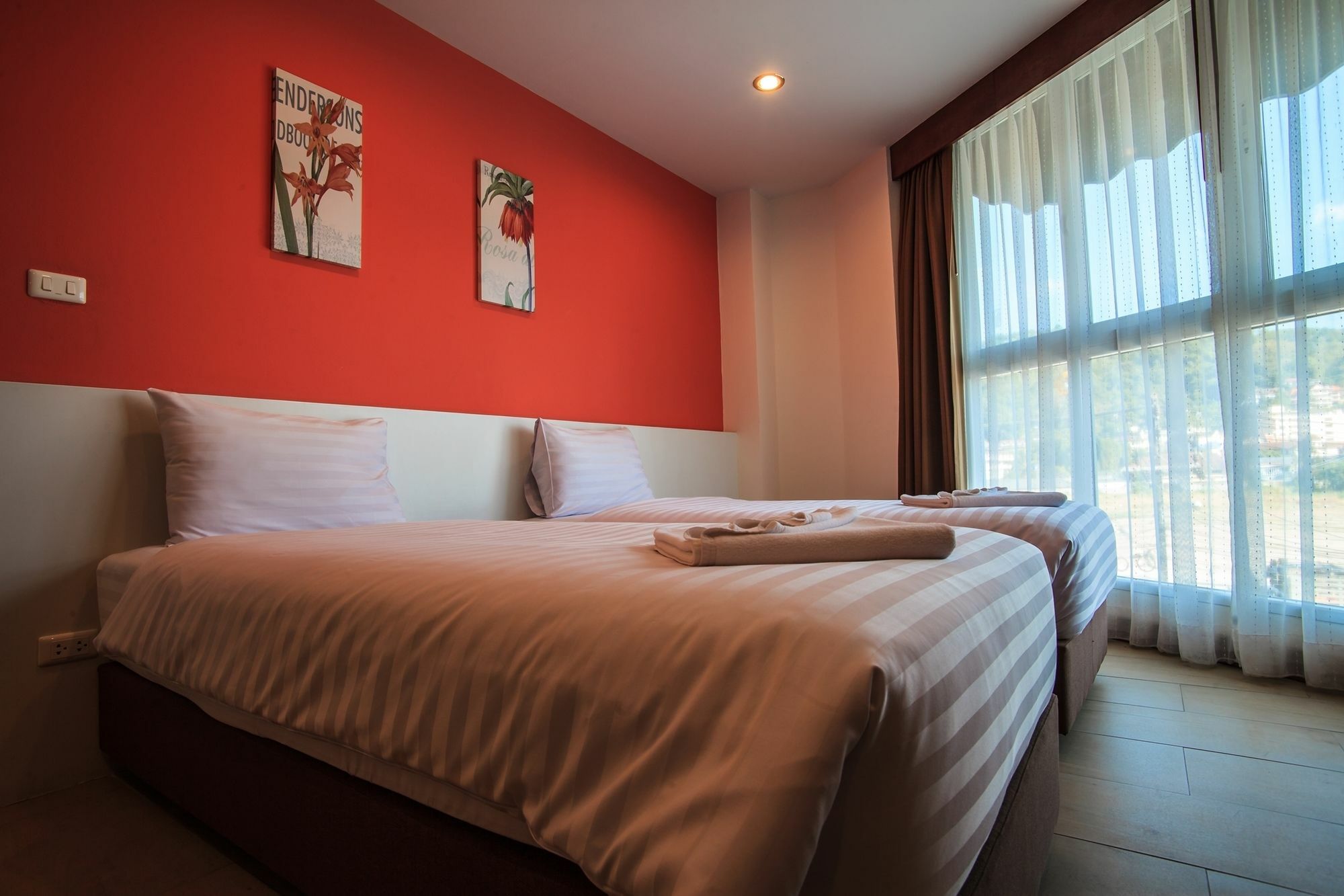 Paksaa Boutique Hotel Patong Eksteriør bilde