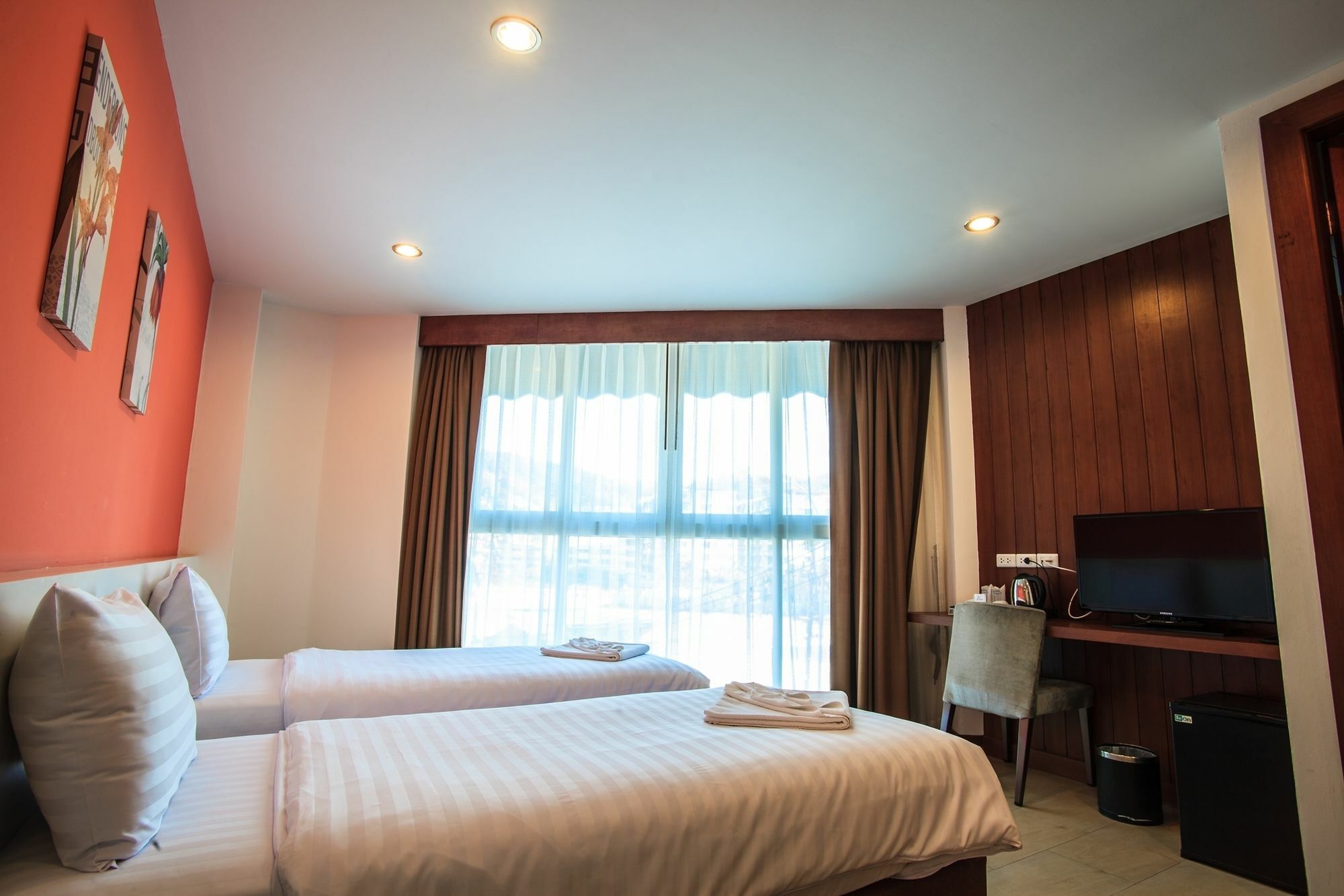 Paksaa Boutique Hotel Patong Eksteriør bilde